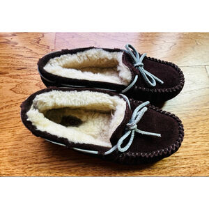 UGG Dokota Brown Suede Moccasin slippers with Light Blue Laces Kids size 13